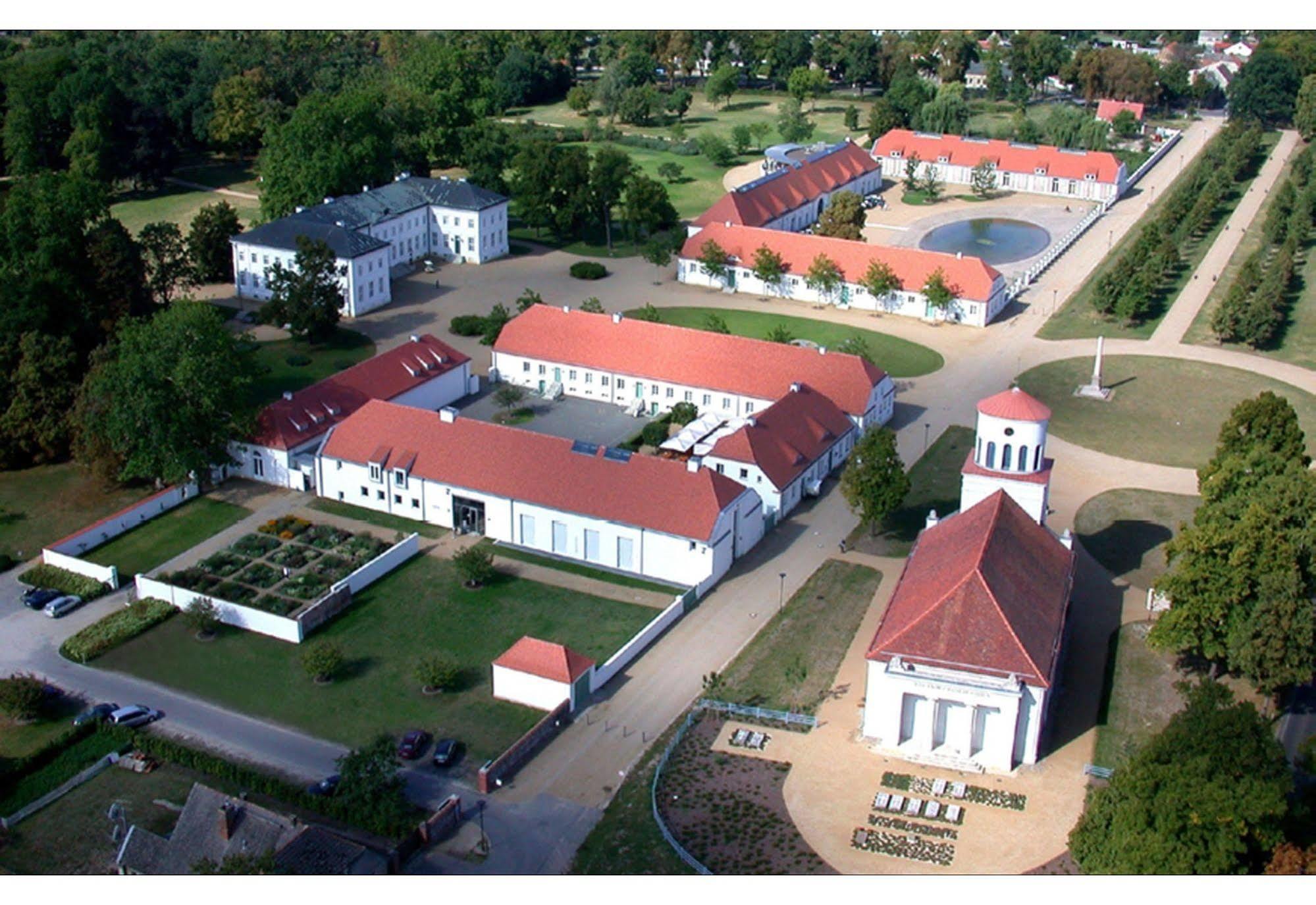 Hotel Schloss Neuhardenberg Luaran gambar
